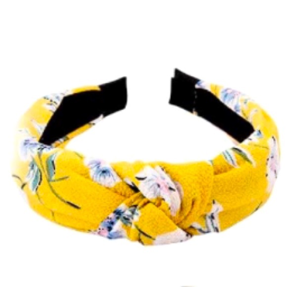 Accessories - 👑2/6👑 Yellow Floral Knotted Headband
